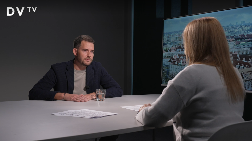 DVTV: Mladí a bydlení. David Hauerland mluvil o realitních trendech s Danielou Drtinovou